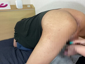Японка отлизала жопу своему парню и сделала массаж простаты