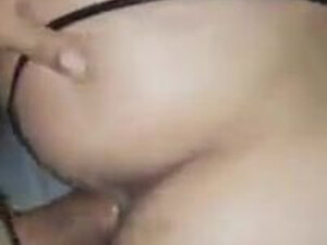 Порно снятое на телефон как армянка берет в рот и трахается в пизду