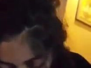 Порно снятое на айфон как армянка делает глубокий минет