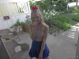 Lily Rader Gets It Good