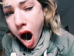 Spit Sloppy Saliva Oral Lips Eye Contact Deepthroat Blowjob Blonde Amateur GIF