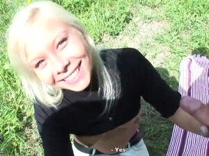 Young blonde babe with sexy ass is having hardcore fuck outdoors